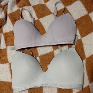 Victoria's Secret Wireless Bras 32DD